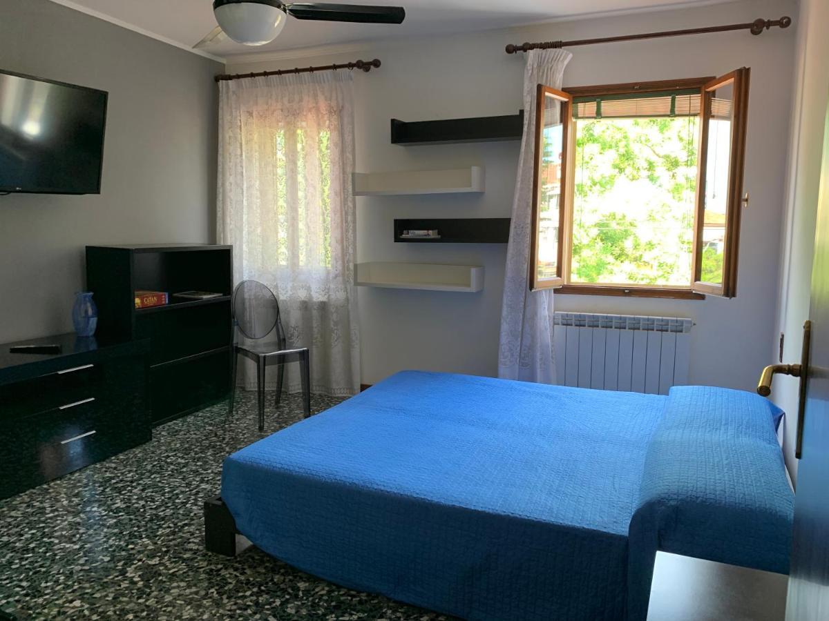 Apartament In The Centre - Giardini Biennale Wenecja Zewnętrze zdjęcie